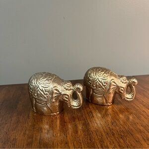 Elephant Salt and Pepper Shakers Gold Metal